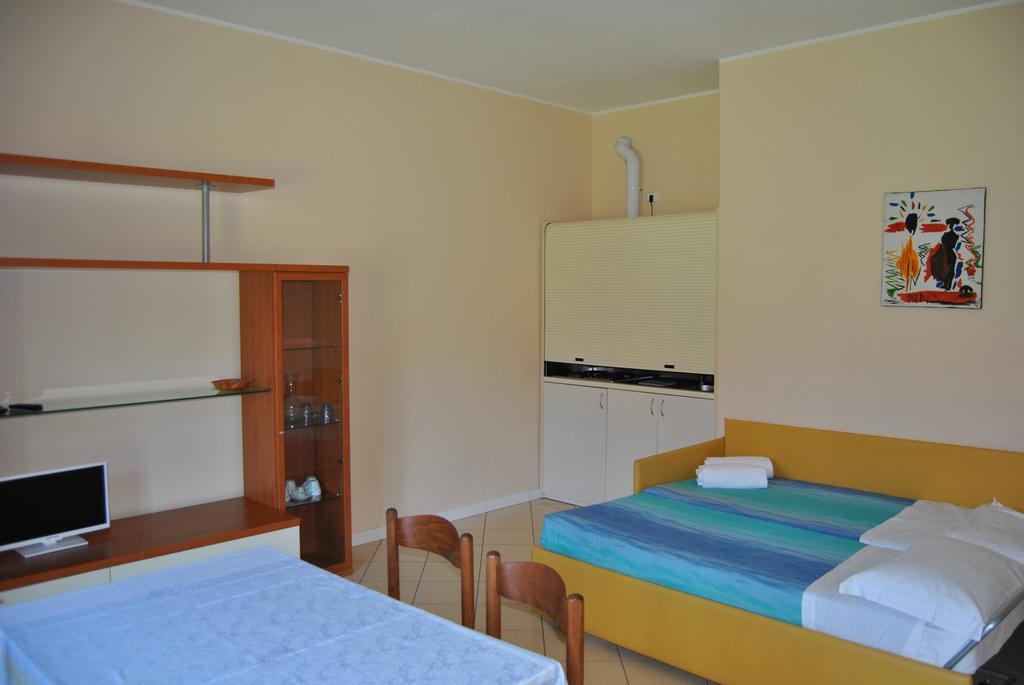 Residence Oasi Del Viandante Lake Como Pokoj fotografie